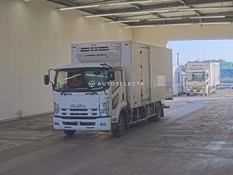 Isuzu Forward 2012, photo 1 of 1