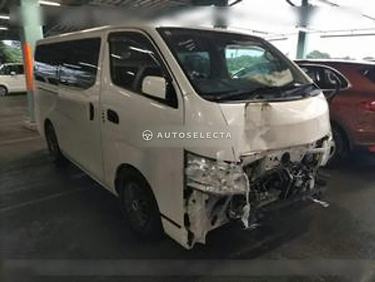 Nissan NV350 Caravan 2015, photo 1 of 1