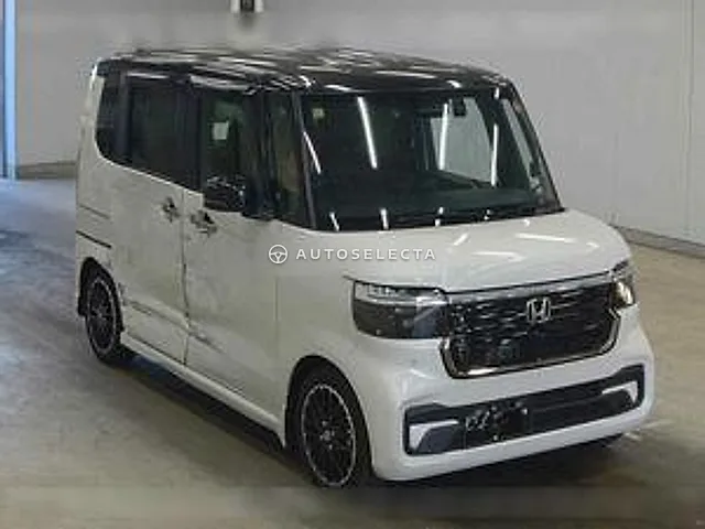 Honda N-BOX Custom 2023