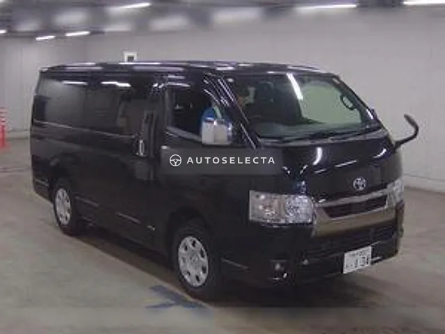 Toyota Hiace Van 2023, auction grade 4
