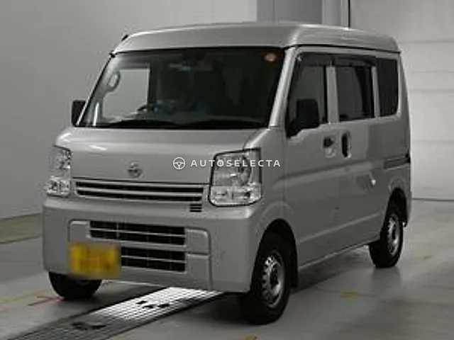 Nissan NV100 Clipper 2015, auction grade 3.5