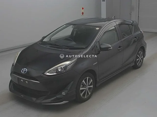 Toyota Aqua 2018, auction grade 4