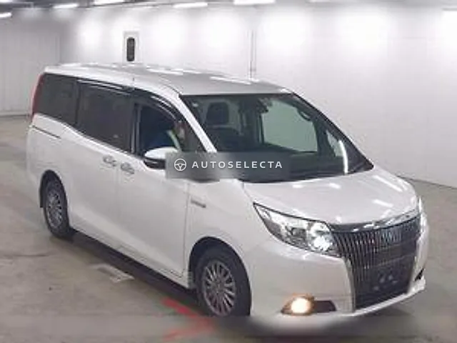 Toyota Esquire 2016, auction grade 3.5