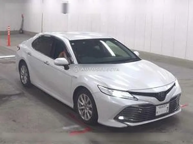 Toyota Camry 2017, auction grade 3.5