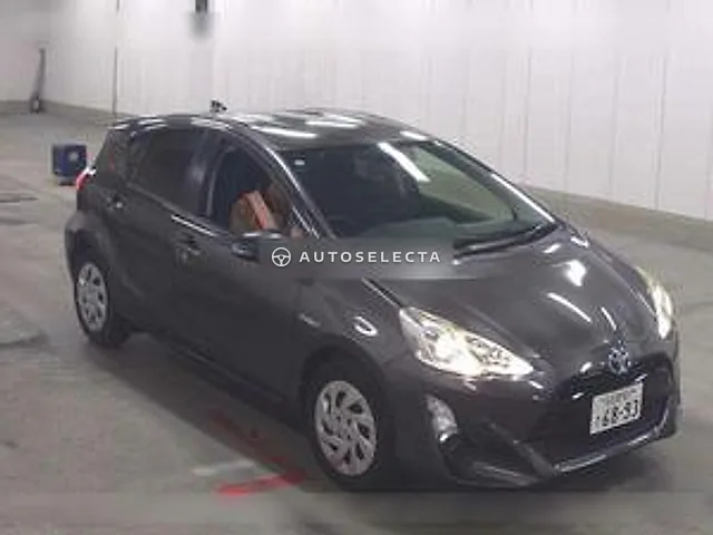 Toyota Aqua 2017, auction grade 4