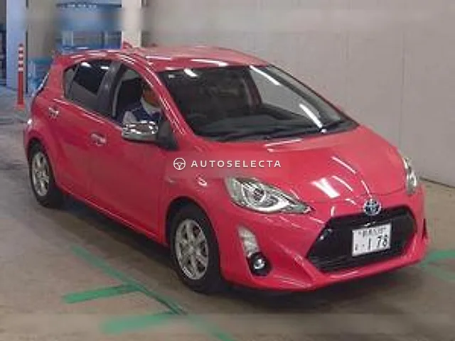 Toyota Aqua 2015, auction grade 3.5