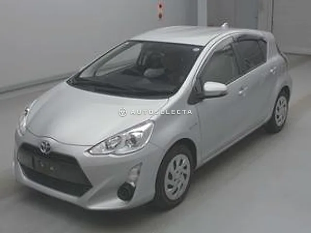 Toyota Aqua 2016, auction grade R