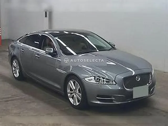 Jaguar XJ 2011, auction grade 4