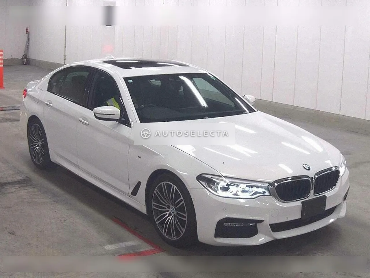 BMW 5 Series 2018, photo 1 of 6