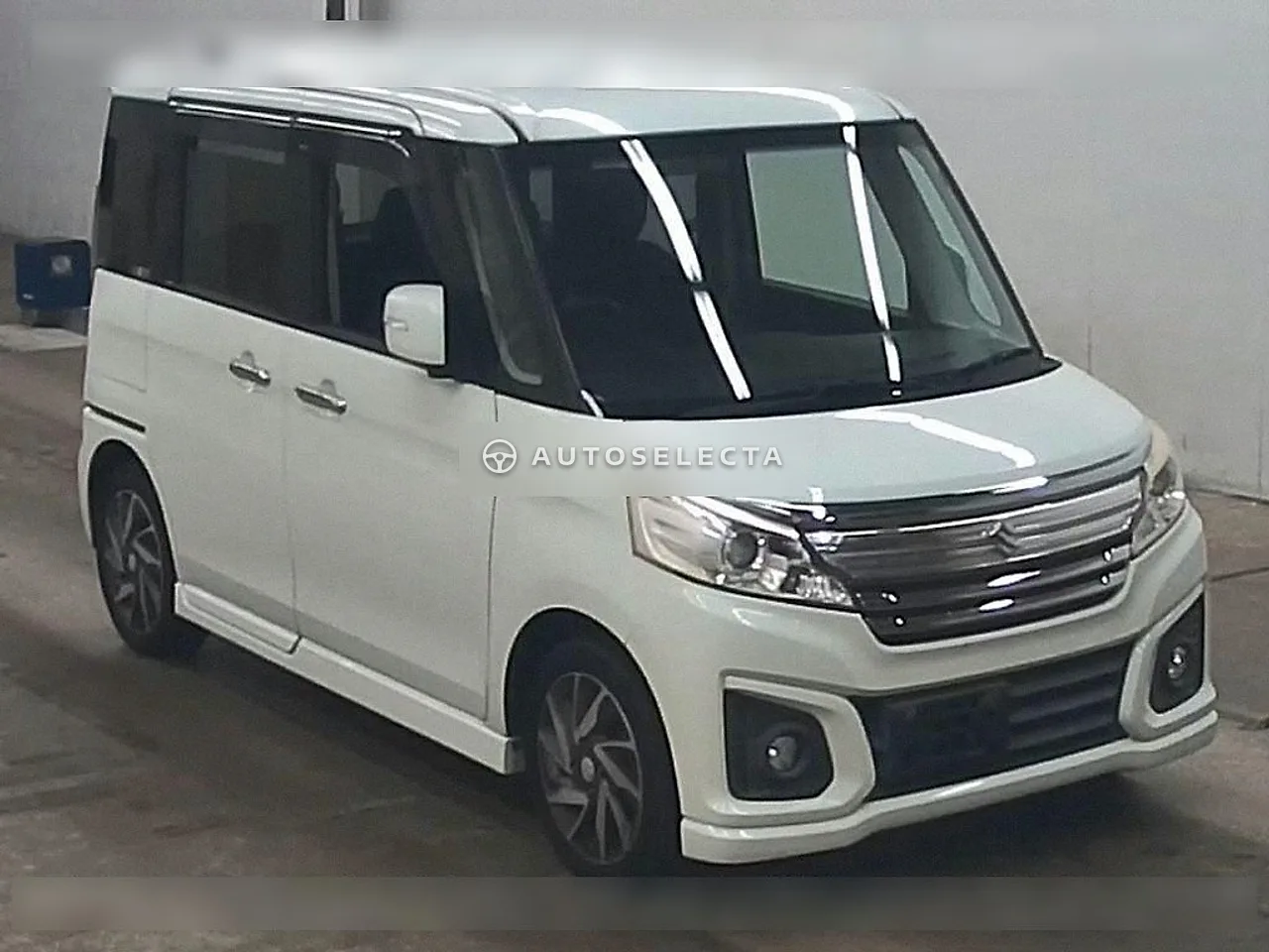 Suzuki Spacia Custom 2015, photo 1 of 1