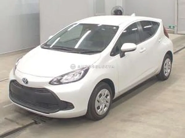 Toyota Aqua 2023, auction grade 4.5