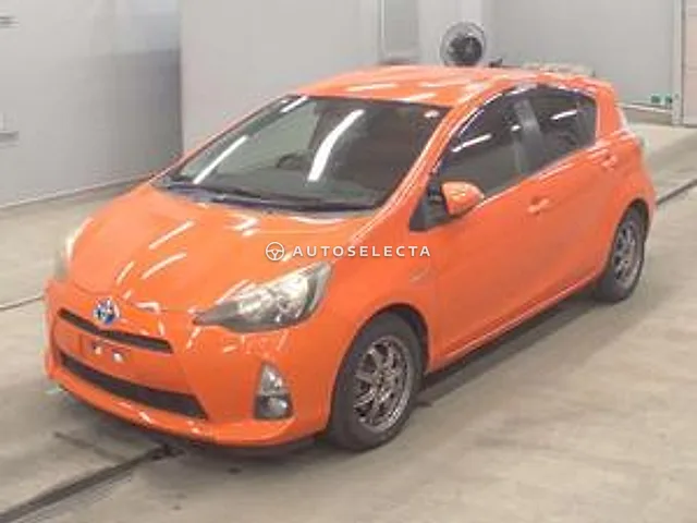 Toyota Aqua 2012, auction grade 3.5