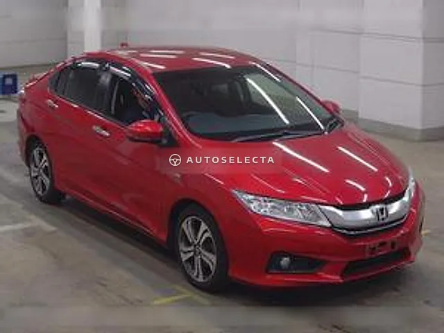 Honda Grace 2016, auction grade R