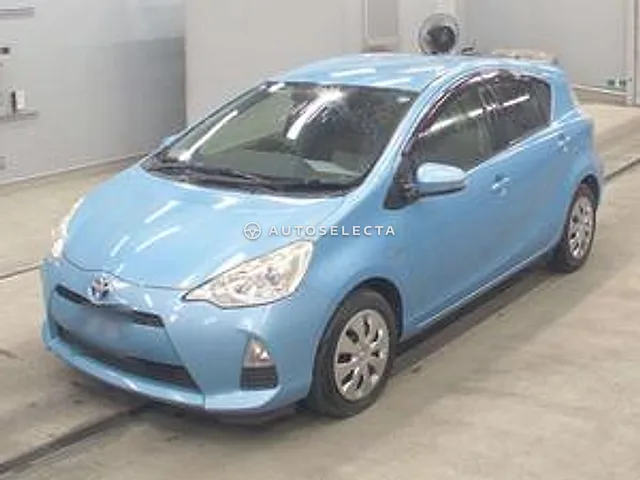 Toyota Aqua 2014, auction grade 3.5