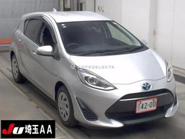 Toyota Aqua 2018, auction grade 3.5
