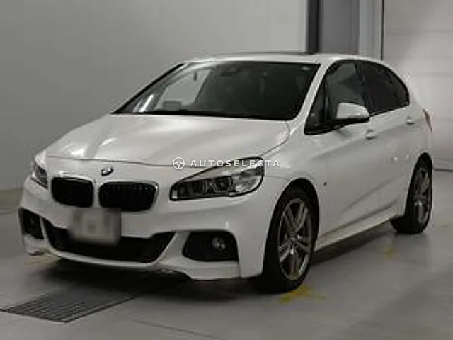 BMW 2 Series 2015, auction grade 4