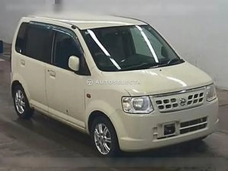 Nissan Otti 2010, photo 1 of 1