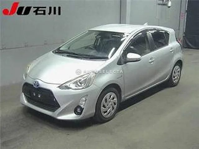 Toyota Aqua 2016, auction grade 3.5