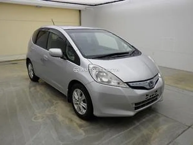 Honda Fit 2011, auction grade 3