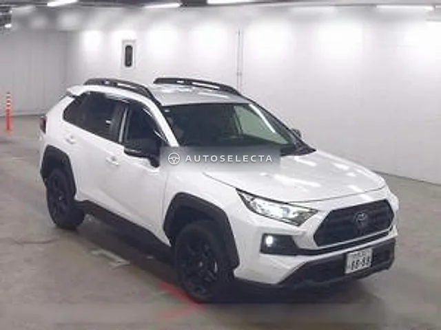 Toyota RAV4 2023, auction grade 4.5