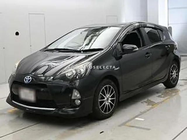 Toyota Aqua 2014, auction grade 4
