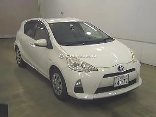 Toyota Aqua 2014, auction grade 3.5