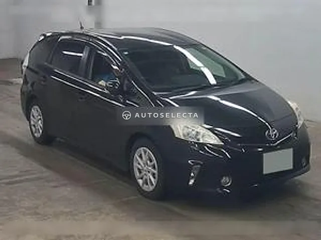 Toyota Prius Alpha 2012, auction grade 3.5