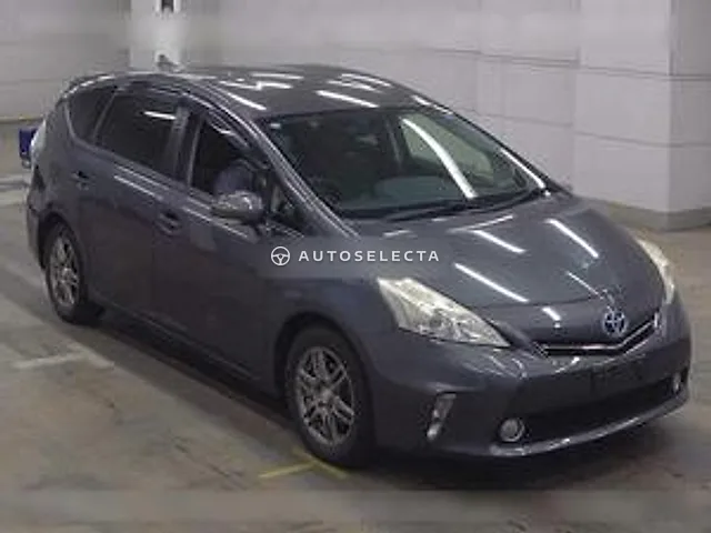 Toyota Prius Alpha 2013, auction grade RA