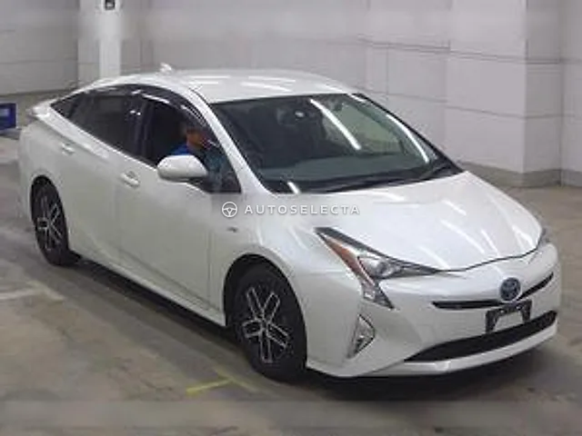Toyota Prius 2018, auction grade R