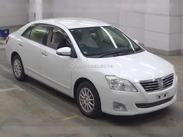 Toyota Premio 2013, auction grade 3