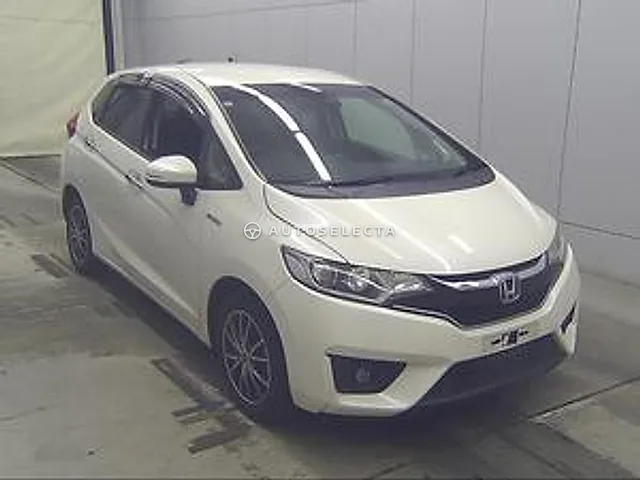 Honda Fit 2015, auction grade 3.5
