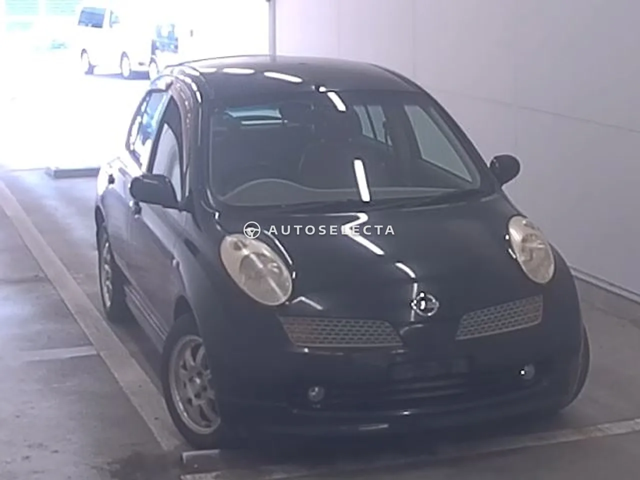 Nissan March 2003, photo 1 of 5