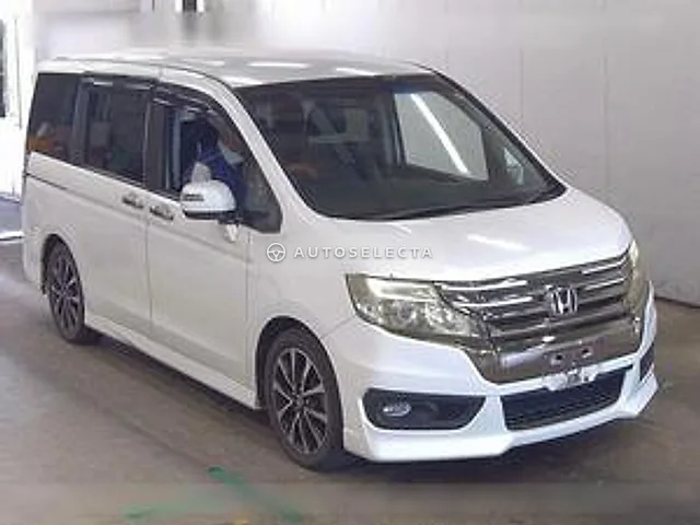 Honda Stepwgn Spada 2013, auction grade 4