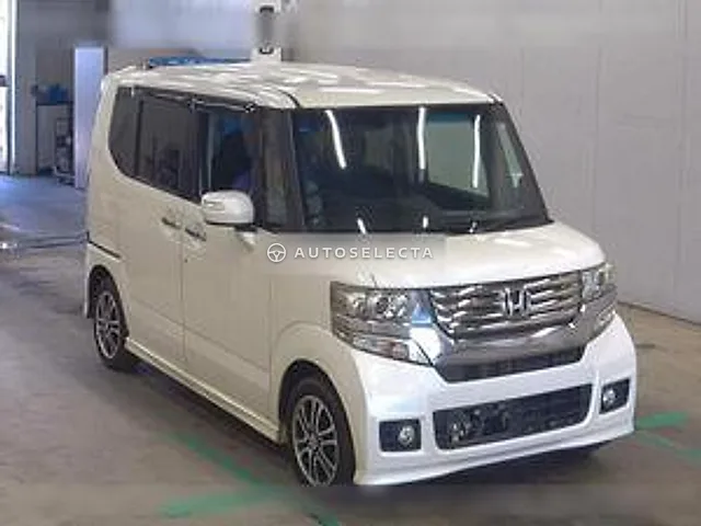 Honda N-BOX Custom 2014, auction grade 4