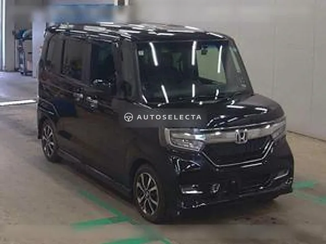 Honda N-BOX Custom 2020, auction grade R