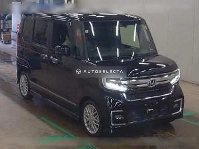 Honda N-BOX Custom 2021, auction grade 4.5