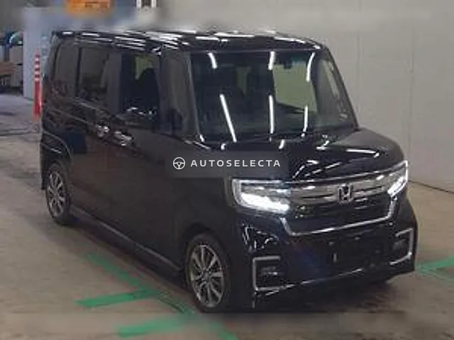 Honda N-BOX Custom 2023, auction grade 4.5
