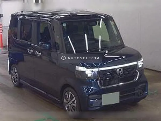 Honda N-BOX Custom 2025, auction grade 4.5