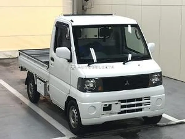 Mitsubishi Minicab 2003, auction grade R
