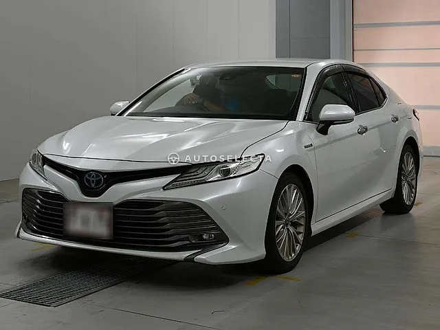 Toyota Camry 2018, auction grade 3.5