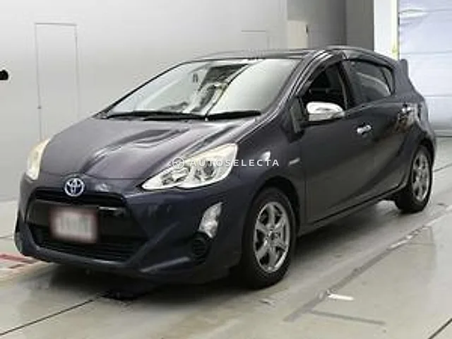 Toyota Aqua 2015, auction grade R