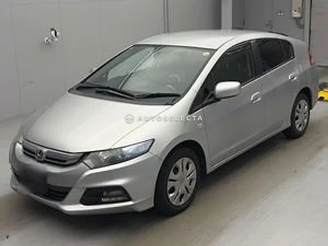 Honda Insight 2014, auction grade R