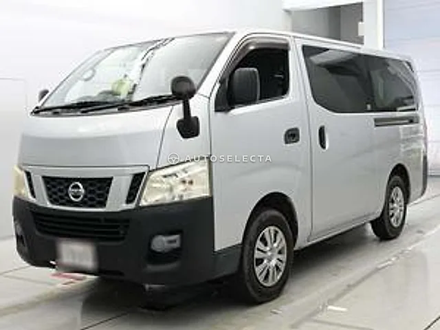 Nissan NV350 Caravan 2013, auction grade 3.5