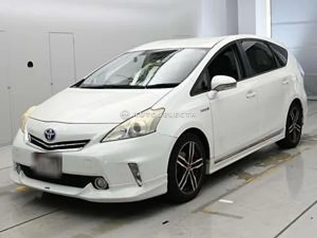 Toyota Prius Alpha 2012, auction grade 4