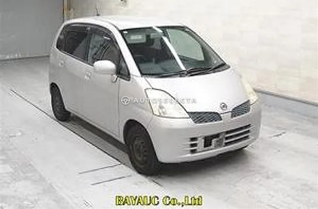 Nissan Moco 2005, auction grade R