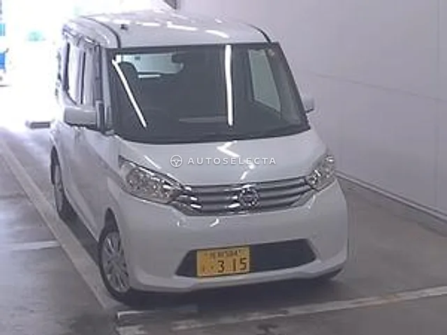 Nissan Dayz Roox 2014, auction grade 4