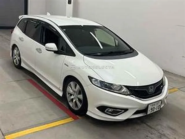 Honda Jade 2016, auction grade 3.5