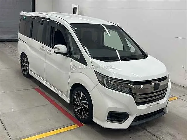 Honda Stepwgn Spada 2022, auction grade 4