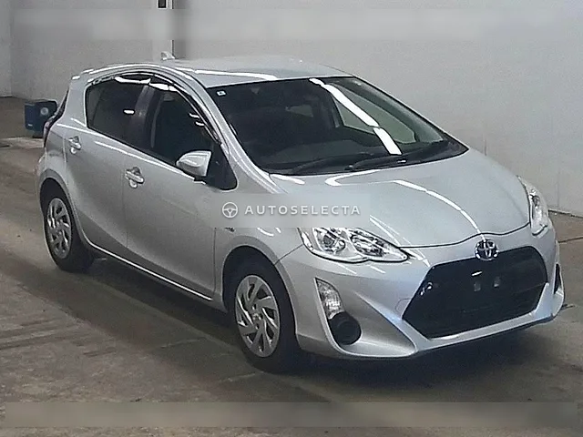 Toyota Aqua 2016, auction grade 3.5