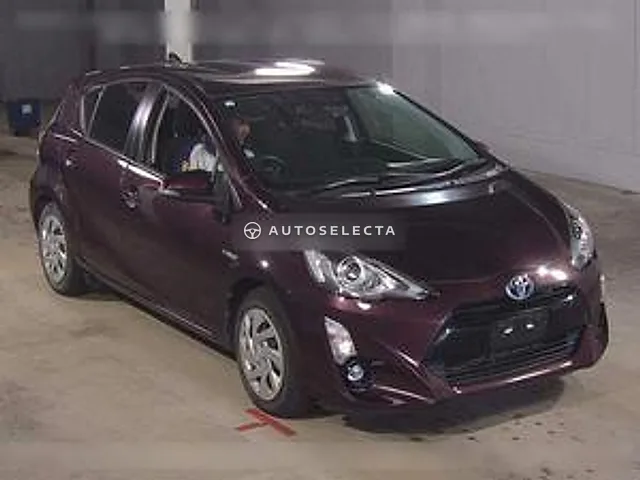 Toyota Aqua 2015, auction grade 3.5